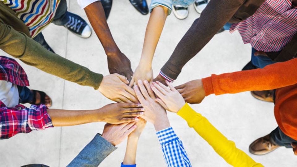 【チームプレイを得意とするあなたへ】有給インターンでチームワークよく仕事の成果を出すには?