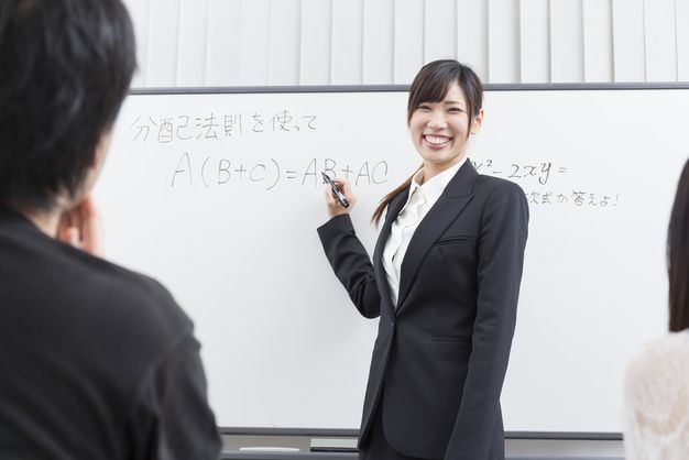 【教育学部は必見!】営業やマーケも経験できる!?教育系の長期インターン事情