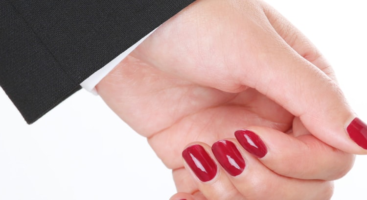 長期インターンでもネイルはしたい!NGの場合の対処法を解説